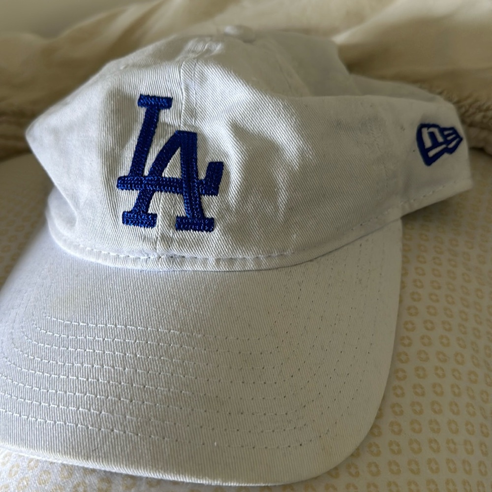 LA DODGERS HAT!